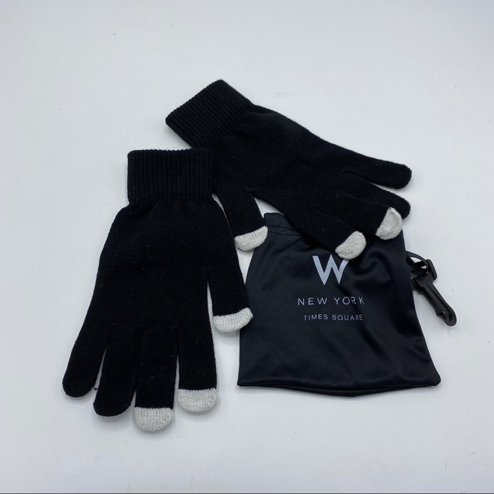 NWOT The W New York Hotel Times Square Knit Gloves